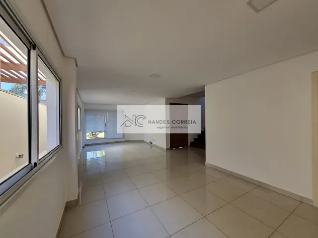 Casa com 224m² 4 quartos e 4 banheiros, à venda, no bairro Esperança em Londrina