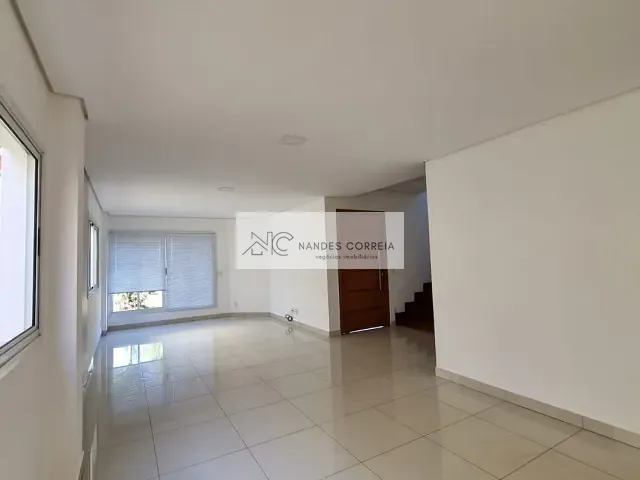 Casa com 224m² 4 quartos e 4 banheiros, à venda, no bairro Esperança em Londrina