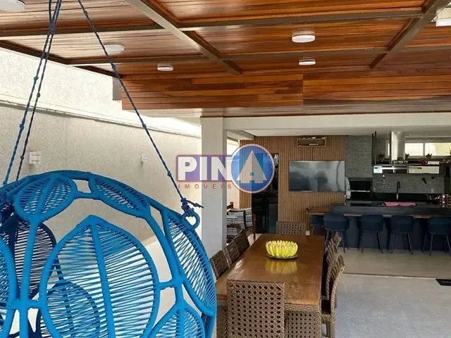 Casa com 472m² 4 quartos e 5 banheiros, à venda, no bairro Jardins Valência em Goiânia
