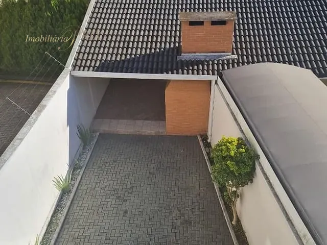 Casa com 255m² 3 quartos e 3 banheiros, à venda ou para alugar, no bairro Guaira em Curitiba
