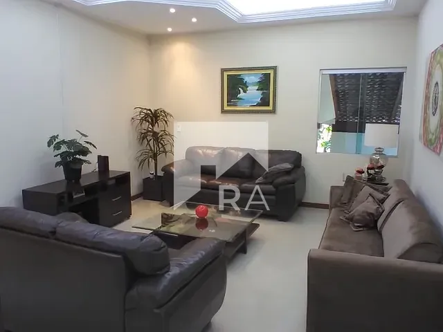 Casa com 1000m² 4 quartos e 4 banheiros, à venda, no bairro Setor Habitacional Jardim Botânico em Brasília
