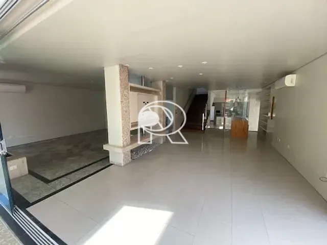 Casa à venda, no bairro Registro em Registro