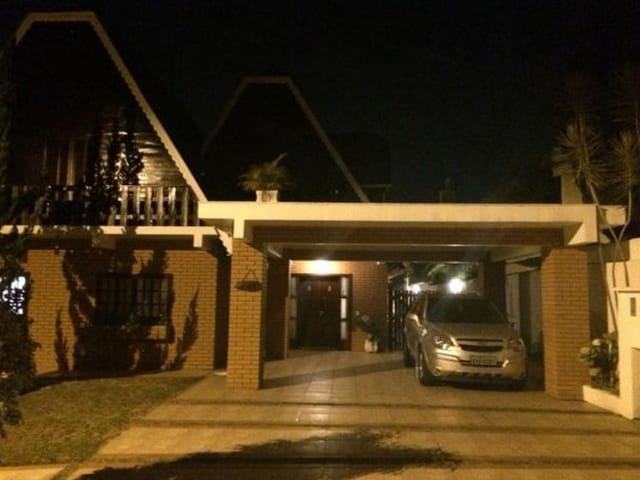Foto do Casa - Casa com 4 dormitórios à venda, 517 m² por R$ 2.050.000,00 - Jardim das Colinas - São José dos Campos/SP | RUSSI IMÓVEIS