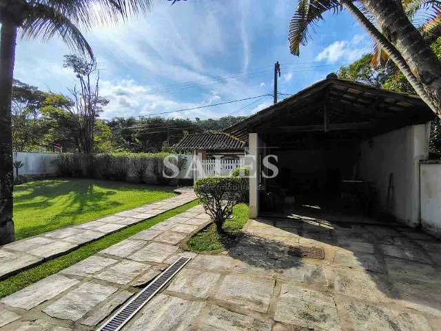 Casa com 2550m² 5 quartos e 7 banheiros, para alugar, no bairro Jardim L Ermitage em Juiz de Fora