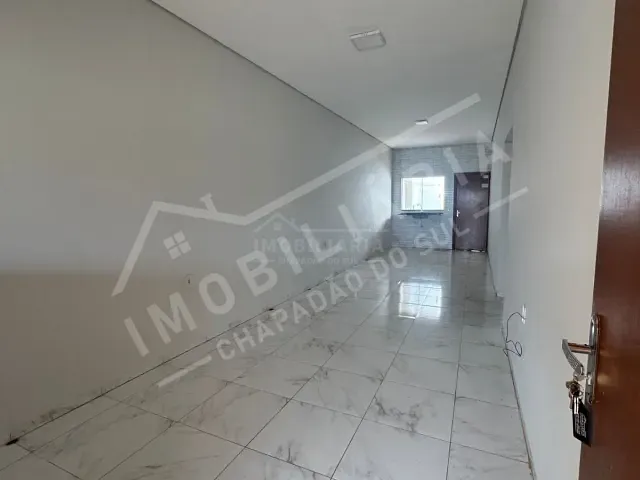 Casa 2 quartos e 1 banheiro, para alugar, no bairro ESPLANADA III em Chapadão do Sul