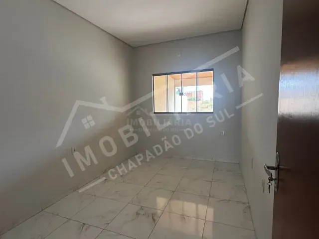 Casa 2 quartos e 1 banheiro, para alugar, no bairro ESPLANADA III em Chapadão do Sul