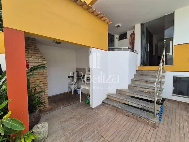 Casa com 500m² 3 quartos e 5 banheiros, à venda, no bairro Praia dos Milionários em Ilhéus