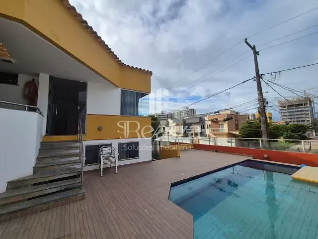 Casa com 500m² 3 quartos e 5 banheiros, à venda, no bairro Praia dos Milionários em Ilhéus