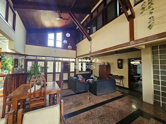 Casa 3 quartos e 4 banheiros, à venda, no bairro Coqueiro em Ananindeua