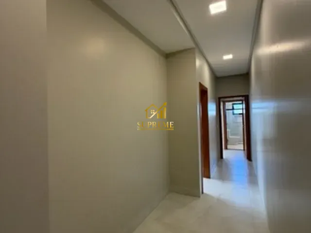 Casa 3 quartos e 4 banheiros, à venda, no bairro Residencial Parqville Jacarandá em Aparecida de Goiânia