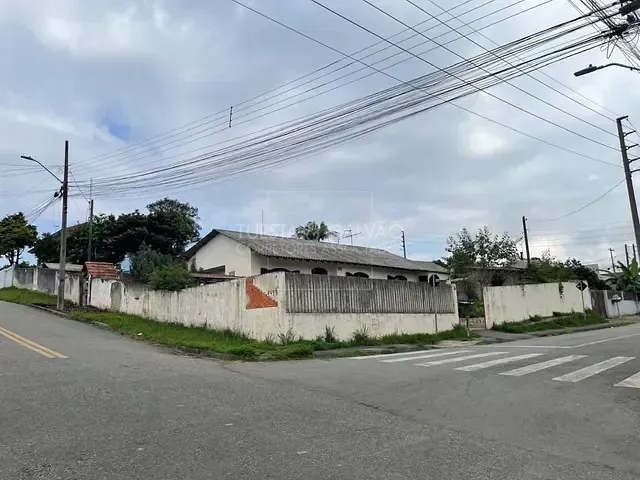 Casa com 121m² 3 quartos e 2 banheiros, à venda, no bairro Canguiri em Colombo