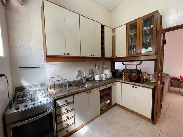 Casa com 250m² 3 quartos e 2 banheiros, à venda, no bairro Laranjal em Pelotas