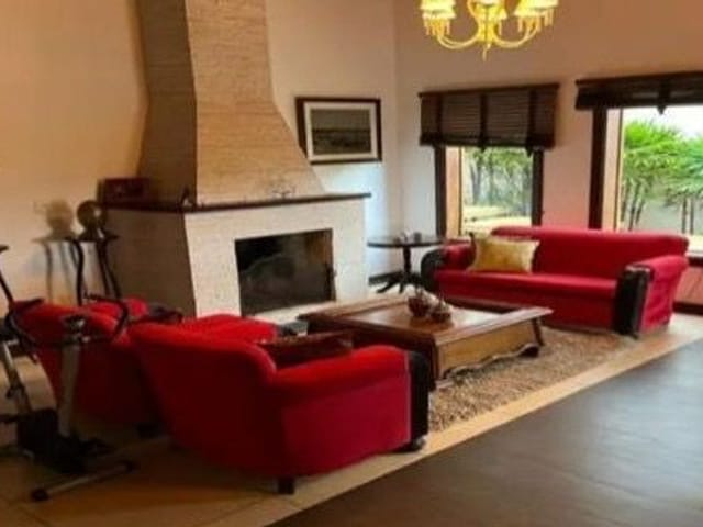Casa com 82930m², à venda, no bairro Edith Lopes em Cambuí