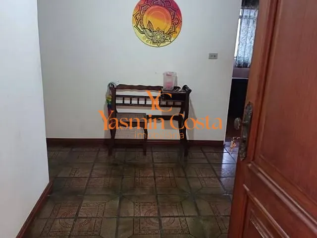 Casa com 420m² 4 quartos e 3 banheiros, à venda, no bairro Centro em Cambuí