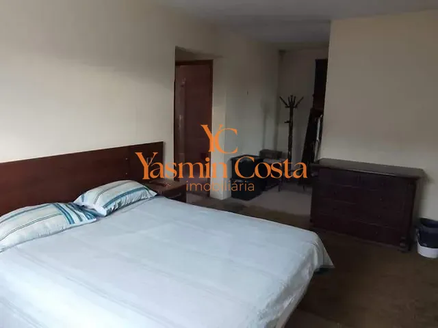 Casa com 420m² 4 quartos e 3 banheiros, à venda, no bairro Centro em Cambuí