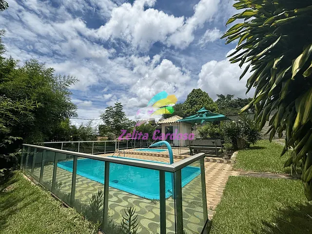 Casa com 2000m² 7 quartos e 3 banheiros, à venda, no bairro Condomínio Vale do Ouro em Ribeirão das Neves