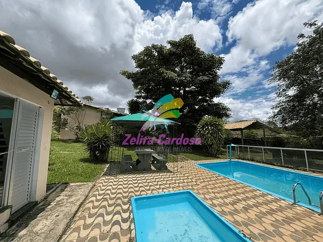 Casa com 2000m² 7 quartos e 3 banheiros, à venda, no bairro Condomínio Vale do Ouro em Ribeirão das Neves