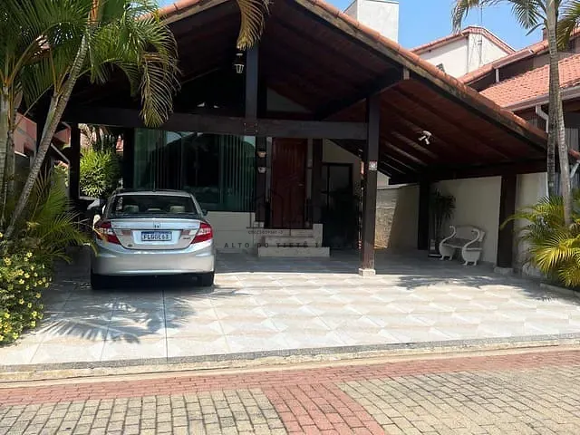 Casa 3 quartos e 1 banheiro, à venda, no bairro Parque Santana em Mogi das Cruzes