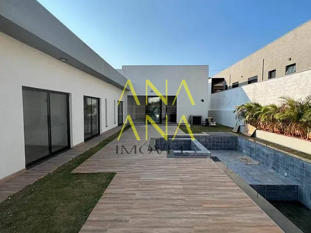 Casa com 600m² 3 quartos e 5 banheiros, à venda, no bairro Condomínio Quinta da Baroneza II em Bragança Paulista