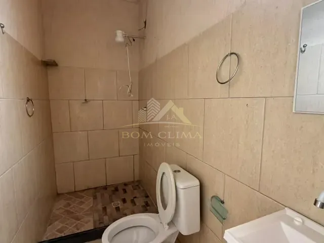 Casa 3 quartos e 1 banheiro, à venda, no bairro Granjas Betânia em Juiz de Fora