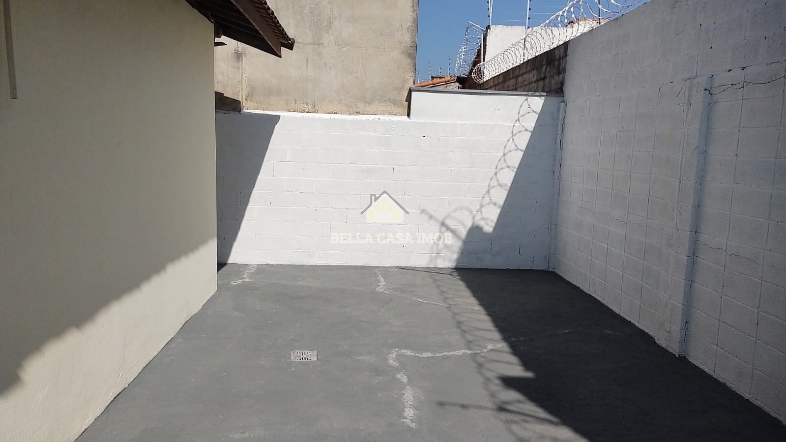 Casa à venda com 3 quartos, 106m² - Foto 13