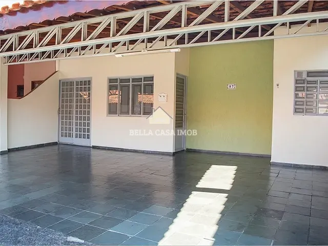 Casa com 267m² 3 quartos e 1 banheiro, à venda, no bairro Vila Barcelona em Sorocaba