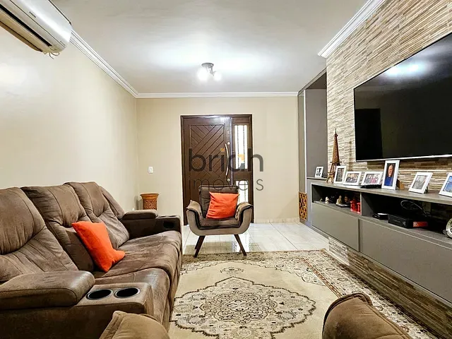 Casa com 360m² 3 quartos e 3 banheiros, à venda, no bairro Jardim Mauá em Novo Hamburgo