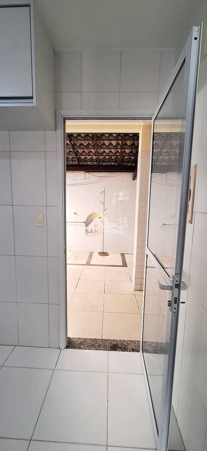 Casa para alugar com 3 quartos, 85m² - Foto 14
