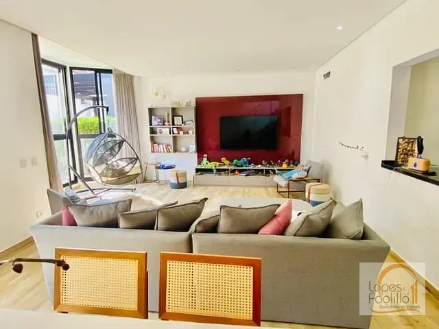 Casa com 350m² 4 quartos e 5 banheiros, à venda, no bairro Vila Esperia Ou Giglio em Atibaia