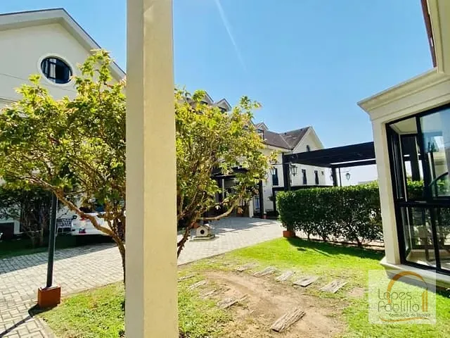Casa com 350m² 4 quartos e 5 banheiros, à venda, no bairro Vila Esperia Ou Giglio em Atibaia