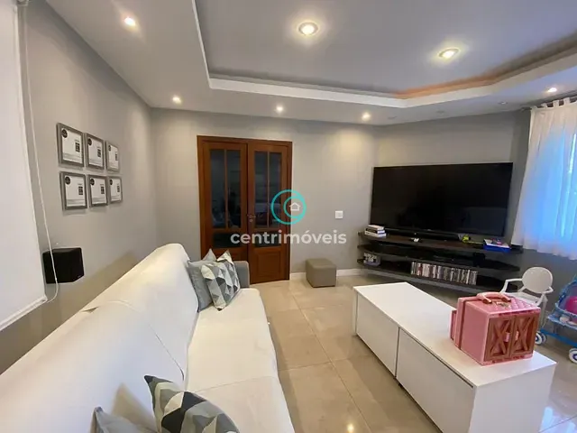 Casa com 600m² 6 quartos e 6 banheiros, à venda, no bairro Anil em Rio de Janeiro