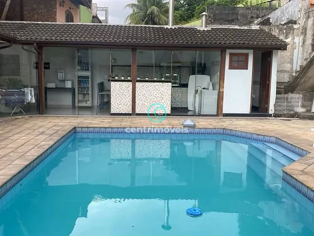 Casa com 600m² 6 quartos e 6 banheiros, à venda, no bairro Anil em Rio de Janeiro