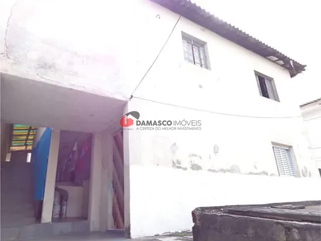 Casa à venda, no bairro Vila Palmares em Santo André