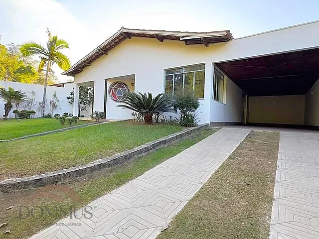 Casa com 675m², à venda, no bairro Castelo em Ipatinga