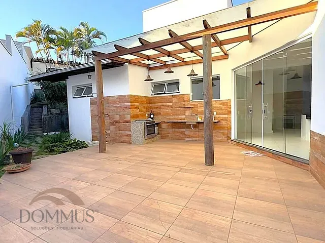 Casa com 675m², à venda, no bairro Castelo em Ipatinga