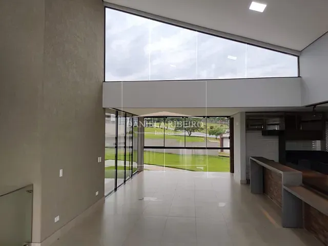 Casa com 1250m² 3 quartos e 4 banheiros, à venda, no bairro Jardim Ana Eliza em Cambé