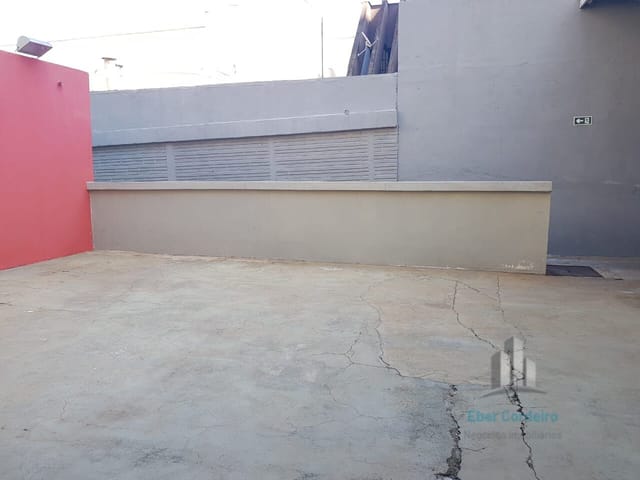 Casa com 656m² 3 quartos e 4 banheiros, à venda, no bairro Centro em Londrina