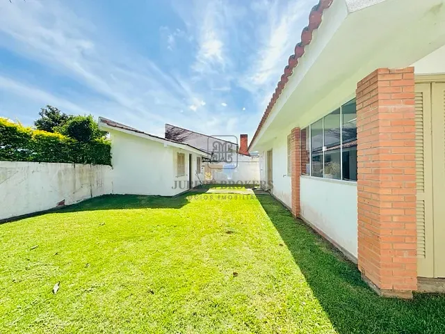 Casa com 450m² 5 quartos e 3 banheiros, à venda, no bairro Jurerê Internacional em Florianópolis