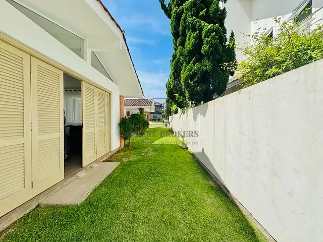 Casa com 450m² 5 quartos e 3 banheiros, à venda, no bairro Jurerê Internacional em Florianópolis
