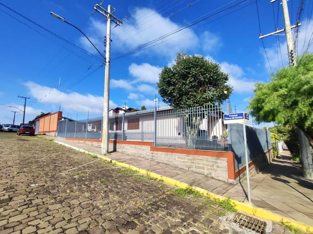 Casa com 587m² 3 quartos e 2 banheiros, à venda, no bairro São Cristóvão em Nova Prata