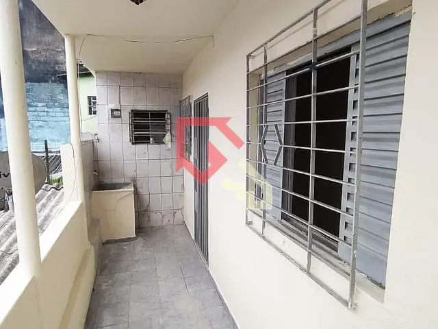 Casa para alugar, no bairro Jardim Itapark em Mauá