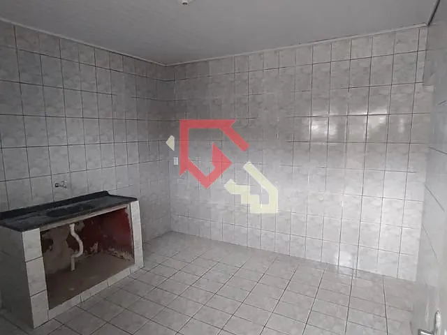 Casa para alugar, no bairro Jardim Itapark em Mauá