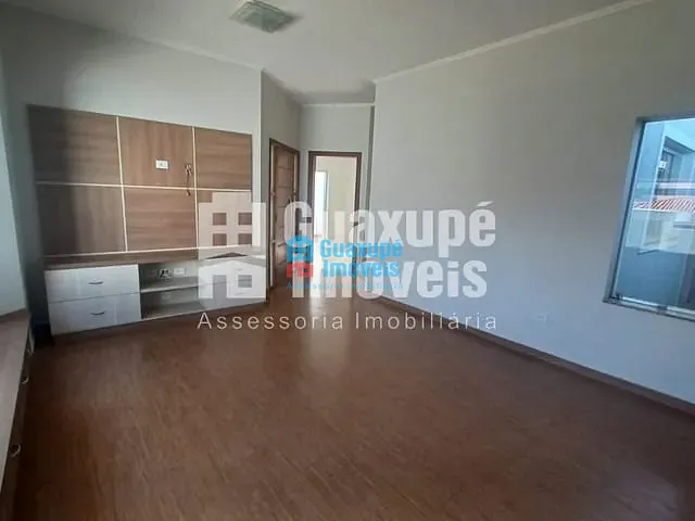 Casa com 227m², à venda, no bairro Agenor de Lima em GUAXUPÉ