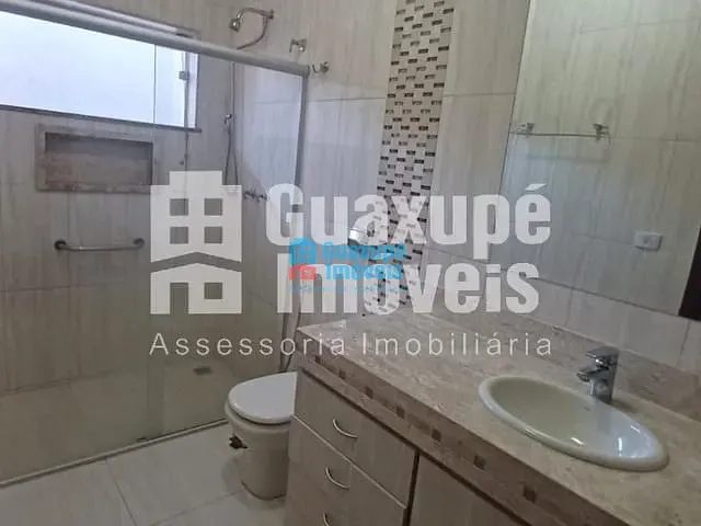 Casa com 227m², à venda, no bairro Agenor de Lima em GUAXUPÉ