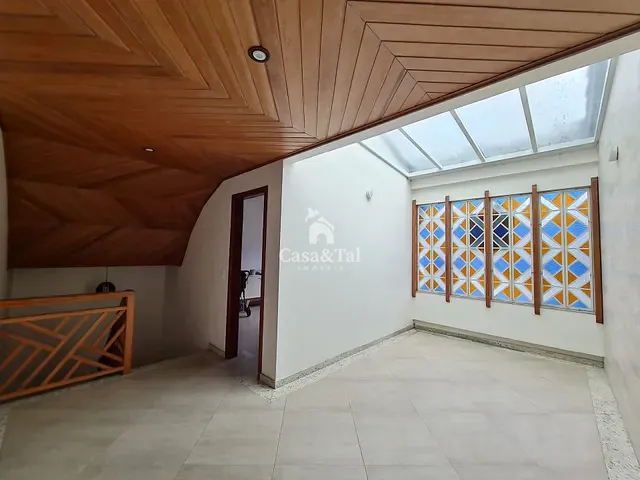 Casa com 207m² 3 quartos e 3 banheiros, à venda, no bairro Centro em São João de Meriti