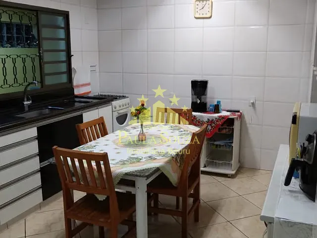Casa com 340m² 3 quartos e 2 banheiros, à venda, no bairro Vila Giunta em Bauru