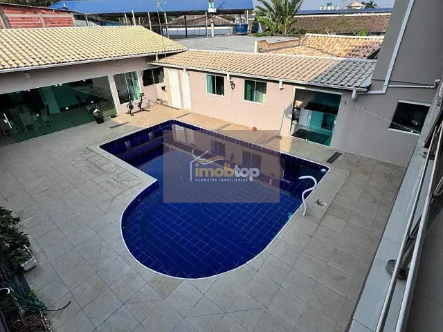 Casa com 360m² 5 quartos e 5 banheiros, à venda, no bairro Jardim Califórnia em Caraguatatuba