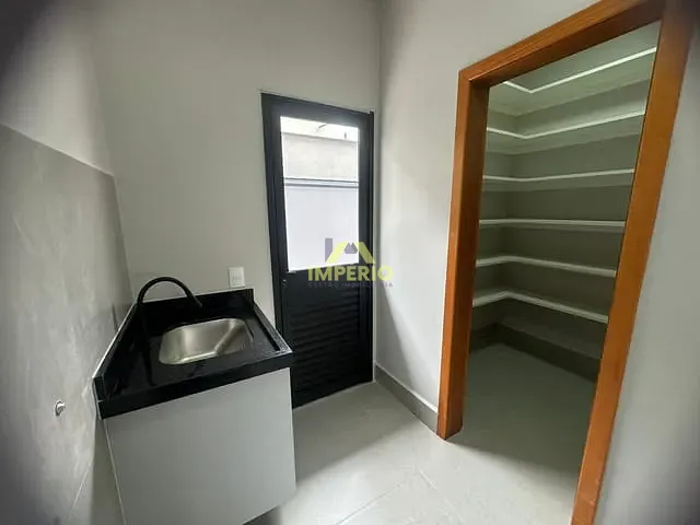 Casa com 485m² 3 quartos e 4 banheiros, à venda, no bairro Mirante dos Ipês em Salto