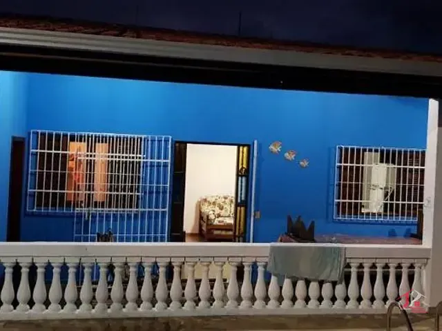 Casa 3 quartos e 2 banheiros, à venda, no bairro Cibratel II em Itanhaém
