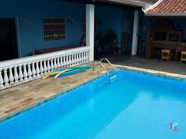 Casa 3 quartos e 2 banheiros, à venda, no bairro Cibratel II em Itanhaém